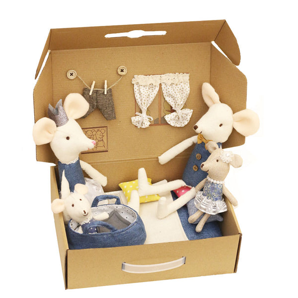 Milton Family Mice Home Plush toys - Rustic Edge