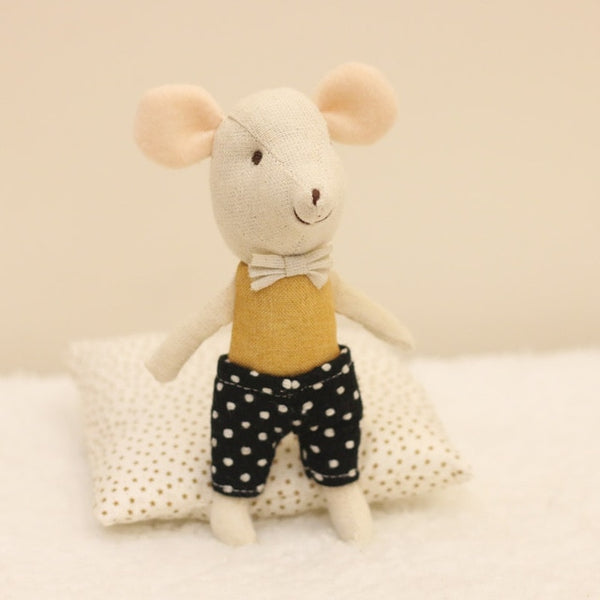 Milton Family Mice Home Plush toys - Rustic Edge